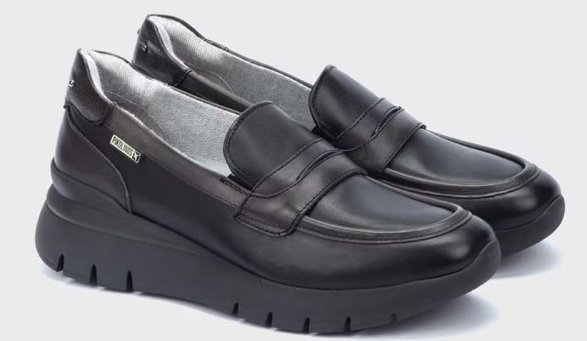 Mocasín de suela ligera tipo cuña