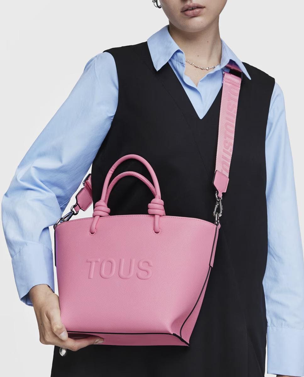 Bolso de mano La Rue con detalle de la marca