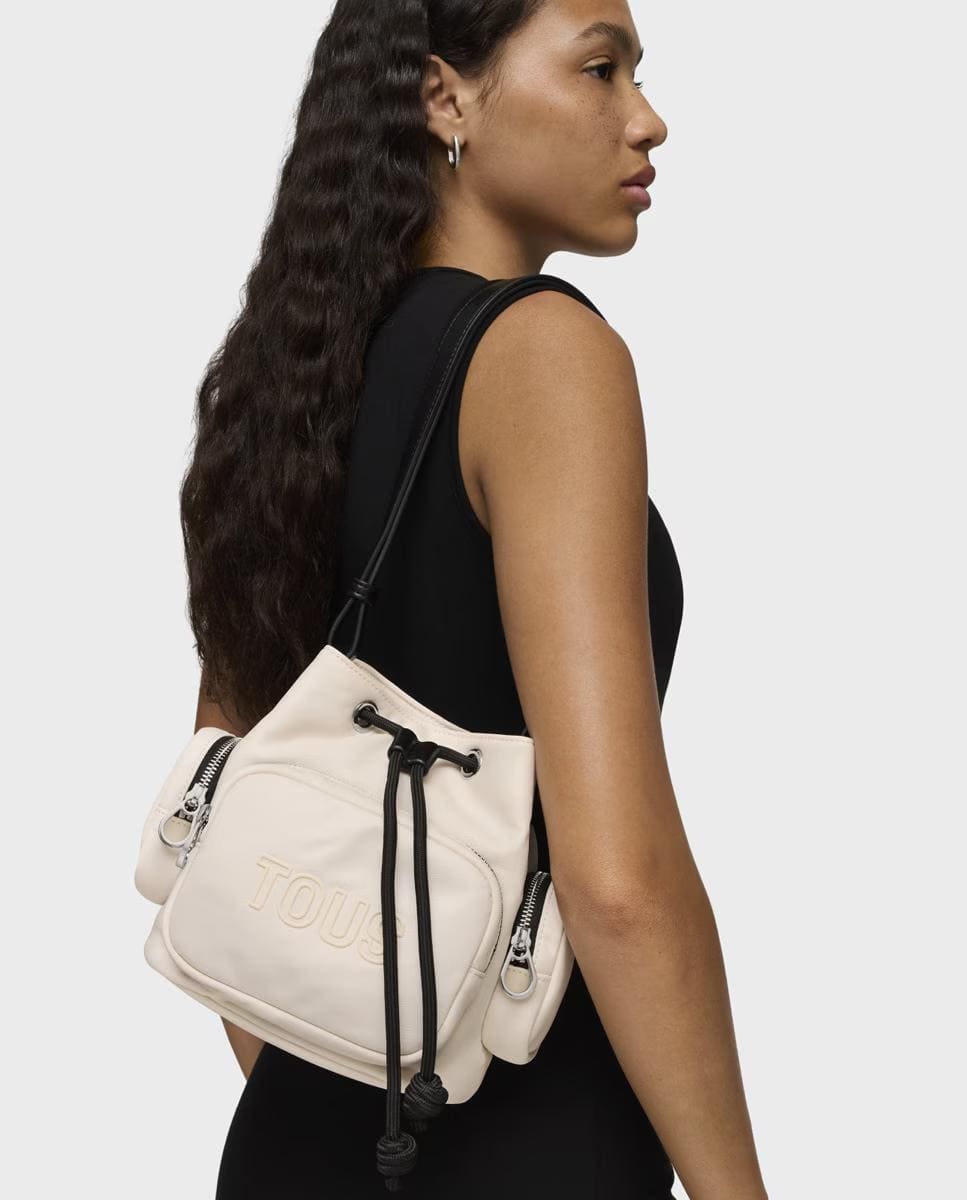 Bolso saco M Roomy con bolsillos