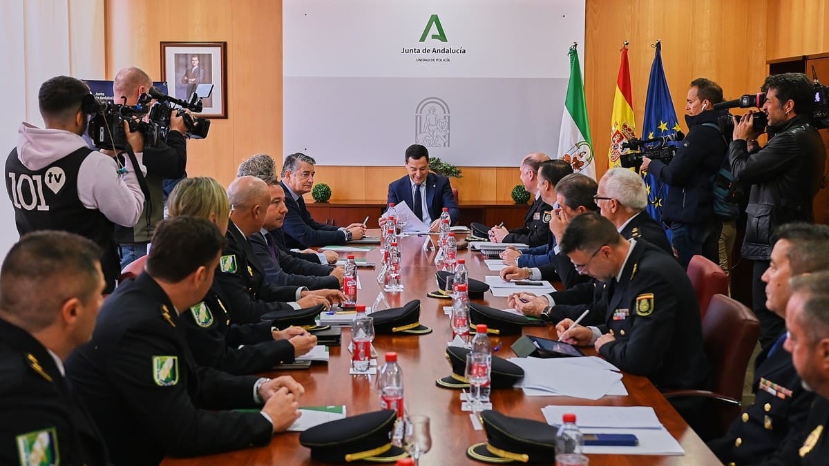 Moreno ha presidido un encuentro en Sevilla | Salvador López Medina