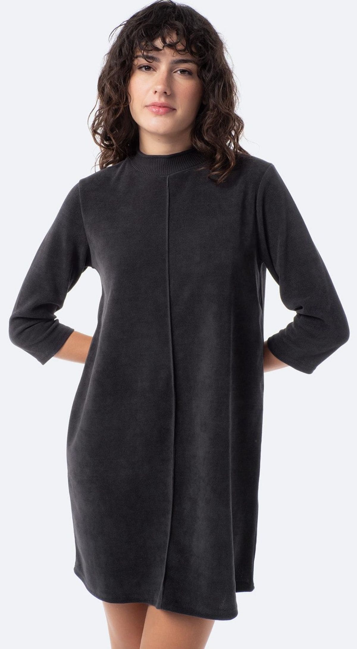 Vestido corto liso con manga tres cuartos TEX de Carrefour