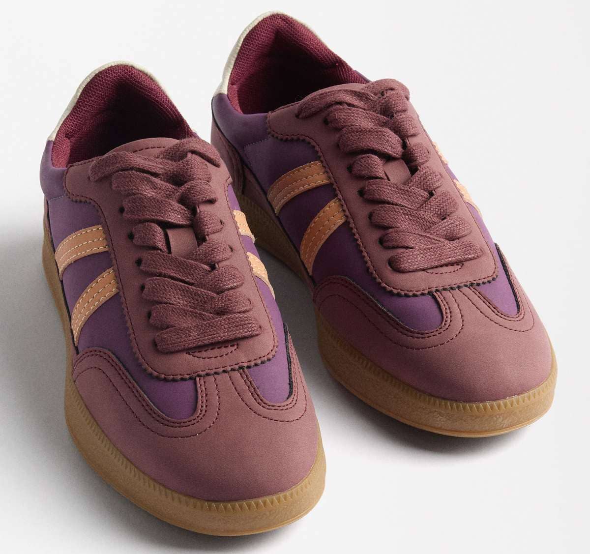 Zapatillas contraste efecto de Parfois