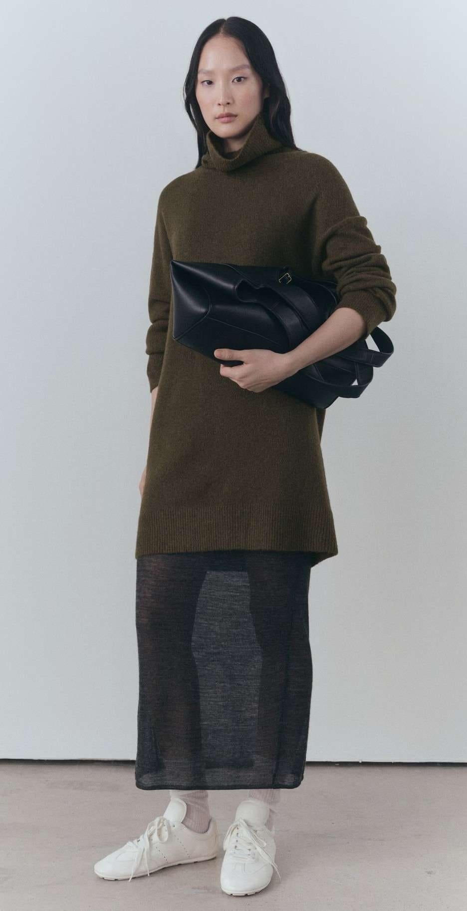 Vestido corto punto cuello vuelto de Mango