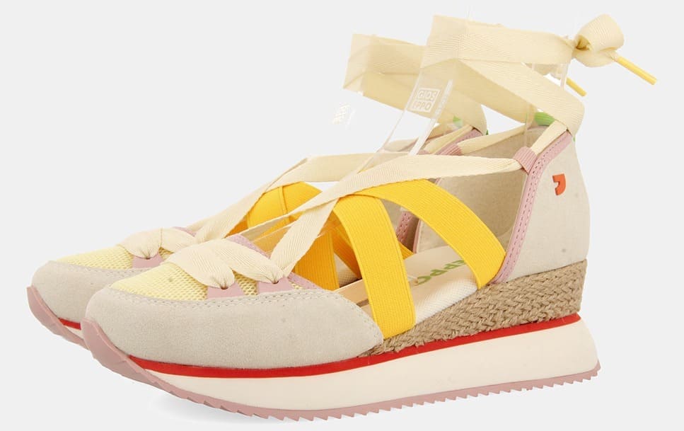 Las sandalias deportivas multicolor con cuña para mujer de Gioseppo en El Corte Inglés