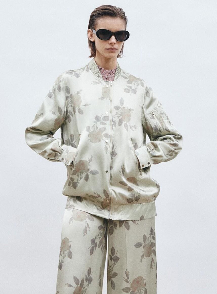 Sfera Bomber satén estampada