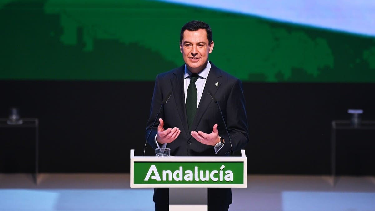 Juanma Moreno, durante su discurso a los andaluces | Salvador López Medina