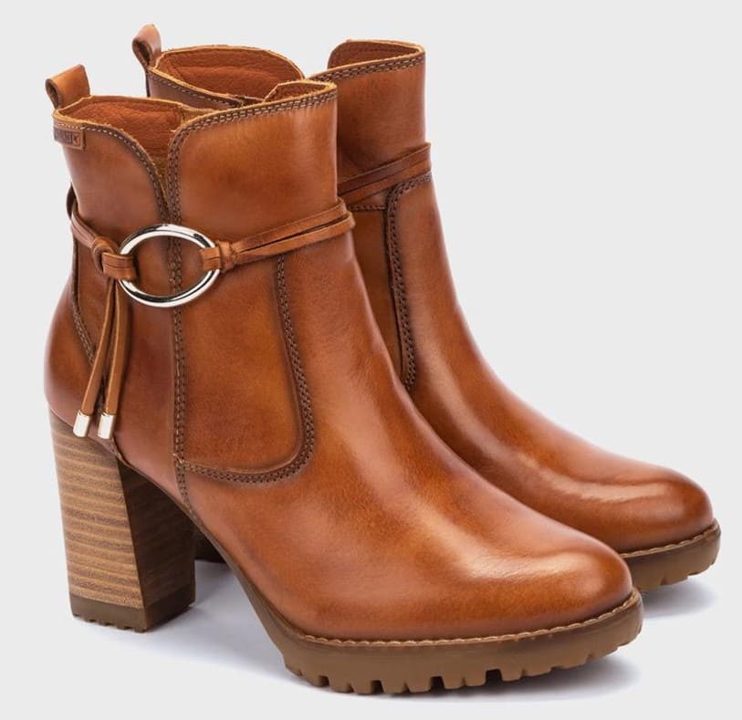 Botines de piel con cremallera y tacón de bloque