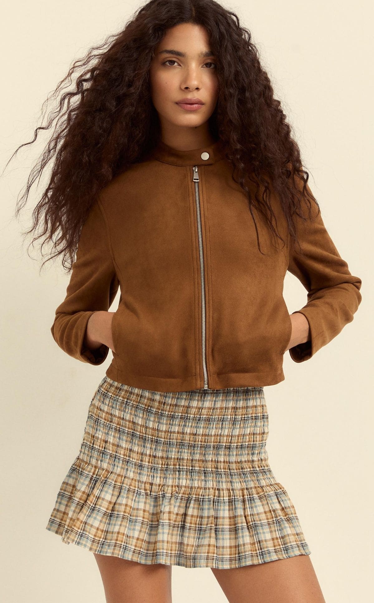 Cazadora de cremallera efecto ante de Stradivarius