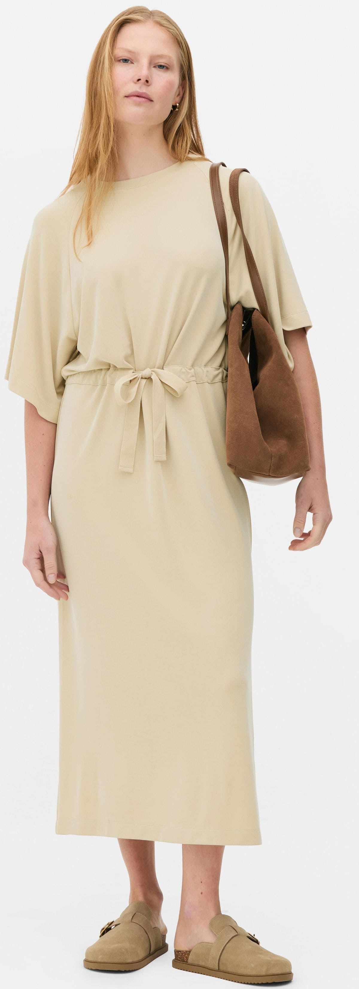 Vestido de manga corta con cinturón de atar The Edit de Primark