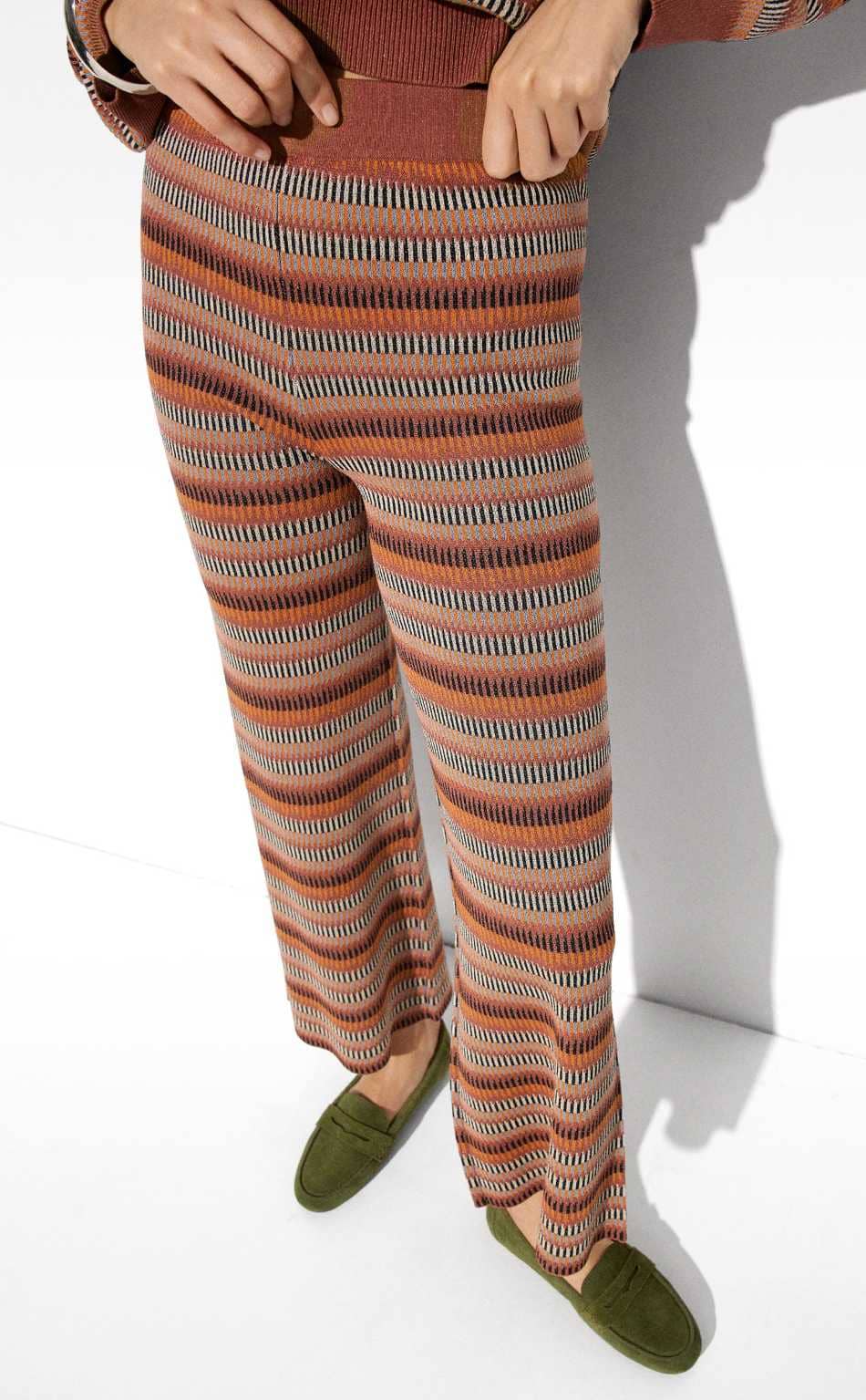 Pantalón de punto jacquard a rayas de Parfois