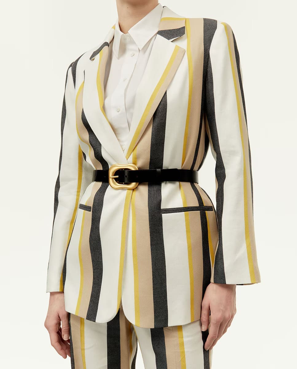 La nueva chaqueta con raya ancha de Sfera en El Corte Inglés