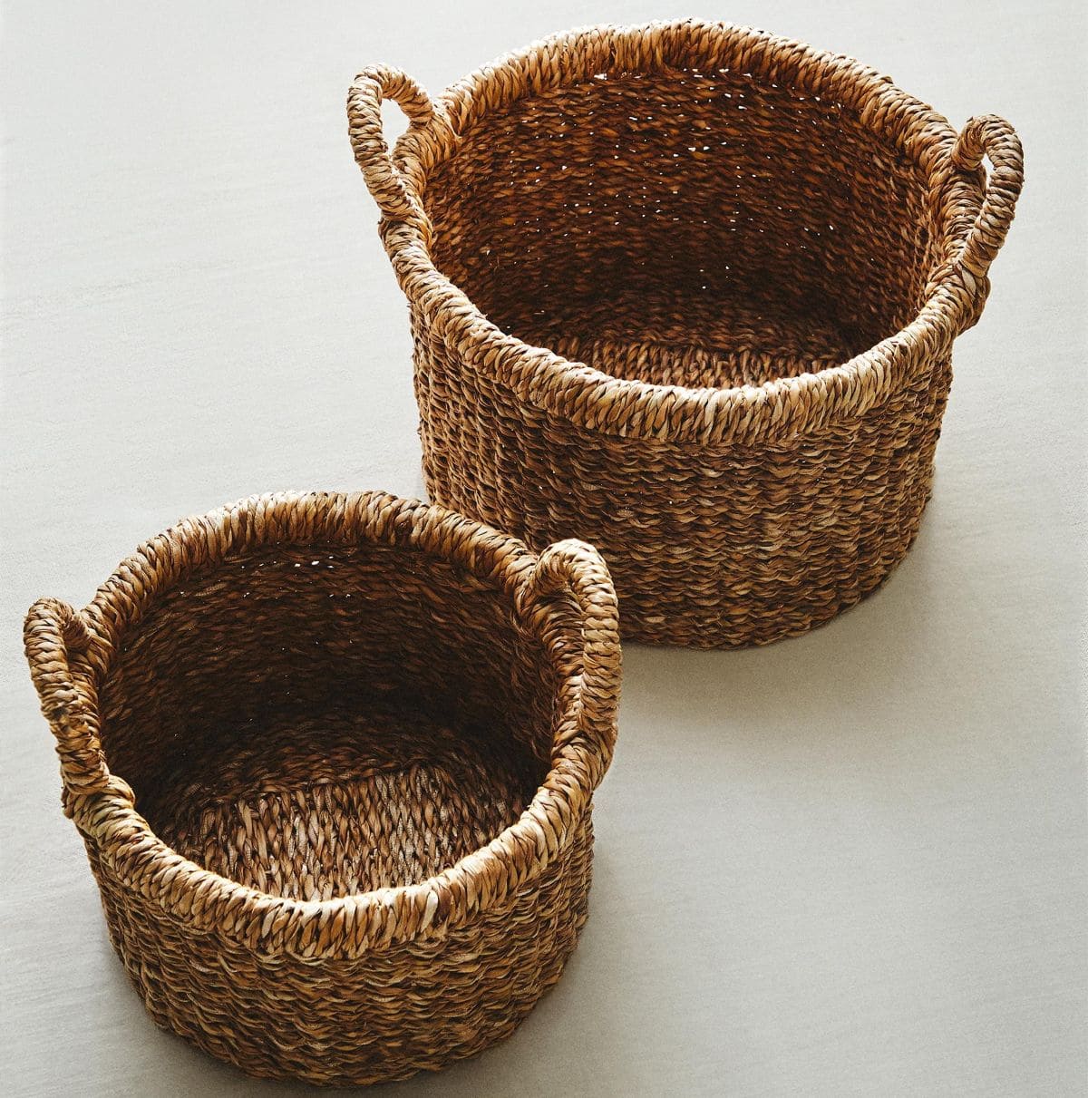 Cesta cilíndrica Seagrass de Zara Home