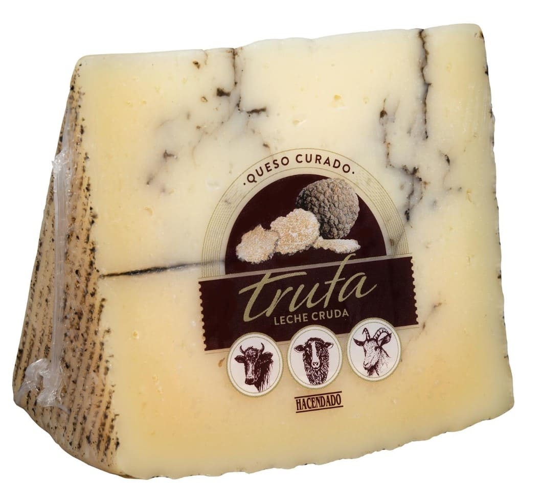 Queso curado mezcla con trufa Hacendado