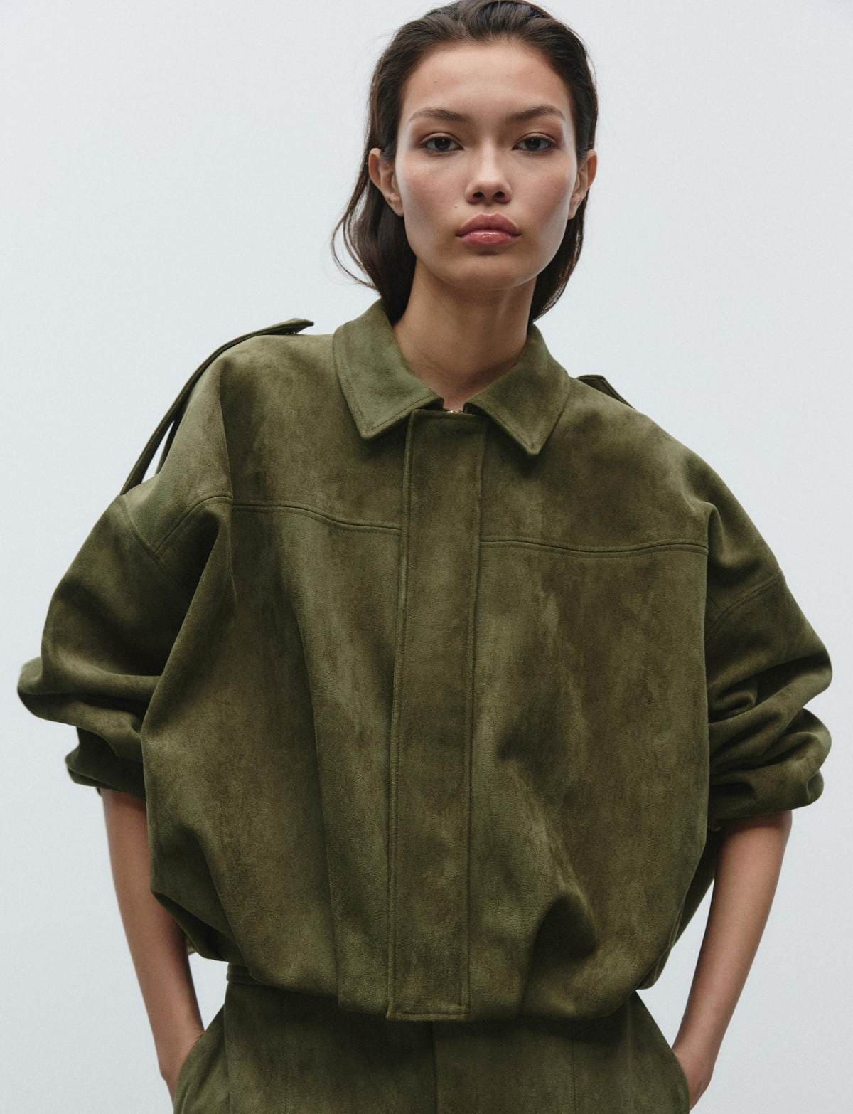 Chaqueta bomber efecto ante de Zara