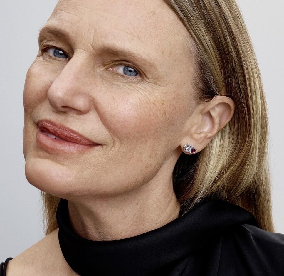 Pendientes en plata de ley de botón Halo corazones