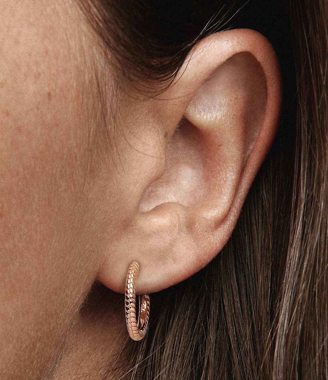 Pendientes de Aro Pandora Moments para Charm Pequeños de Pandora