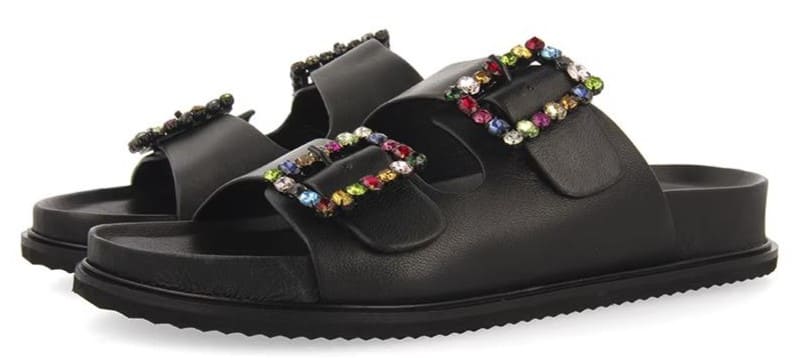 Sandalias planas de piel tipo bio con doble hebilla Gioseppo