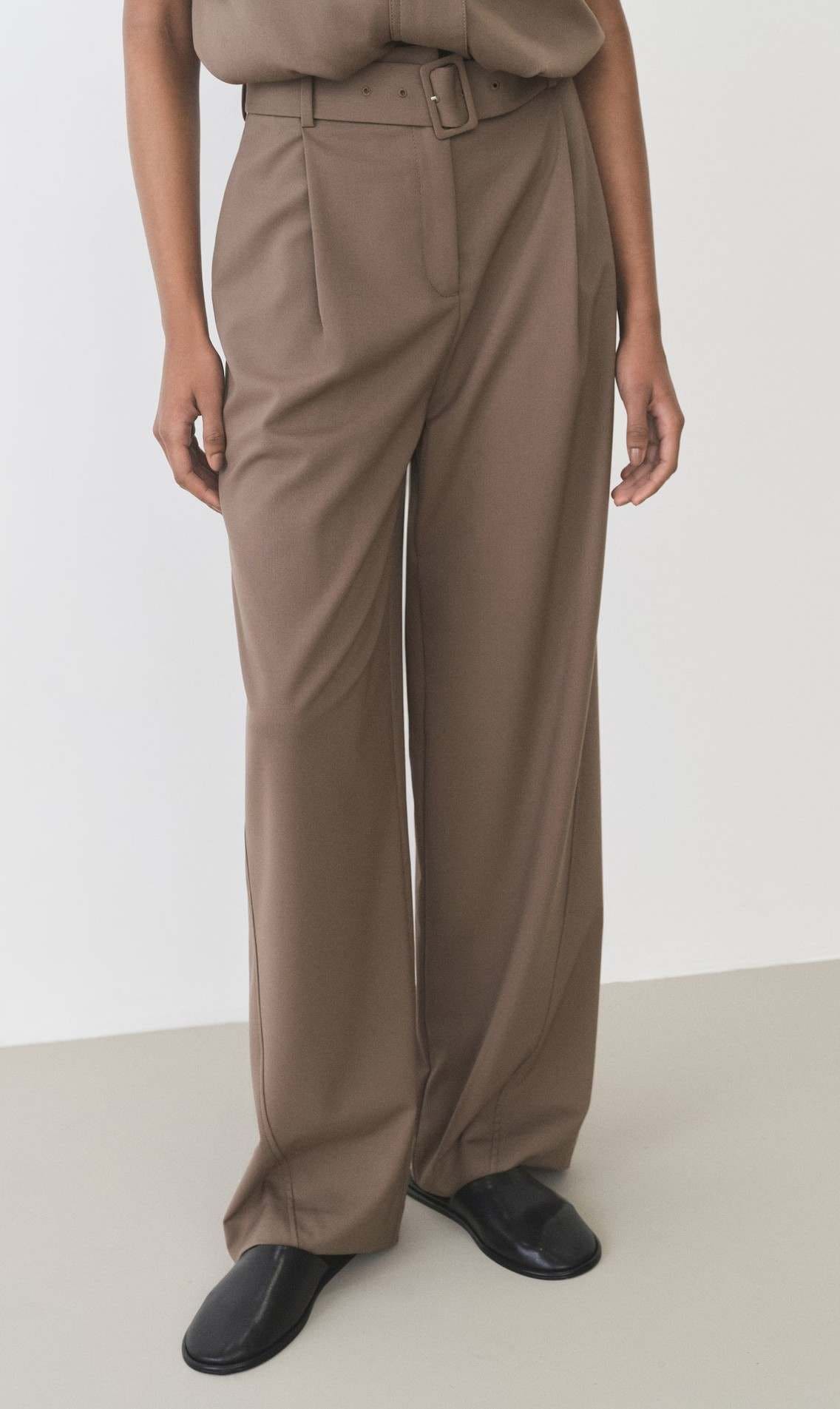 Pantalón recto cinturón de Mango