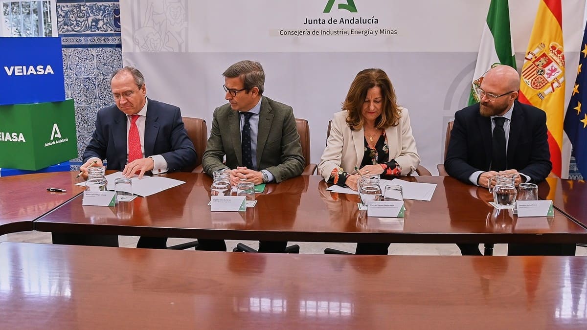 El convenio beneficia a los estudiantes que podrán adquirir experiencia real en su campo | Salvador López Medina