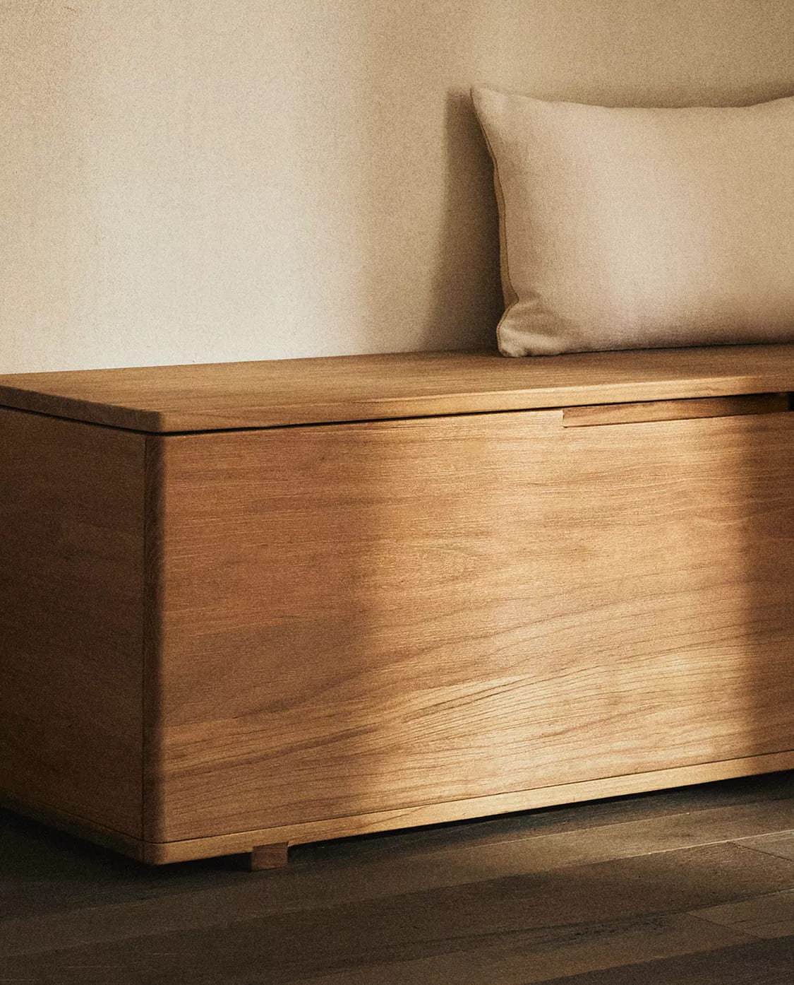 Banco de madera olmo con almacenaje