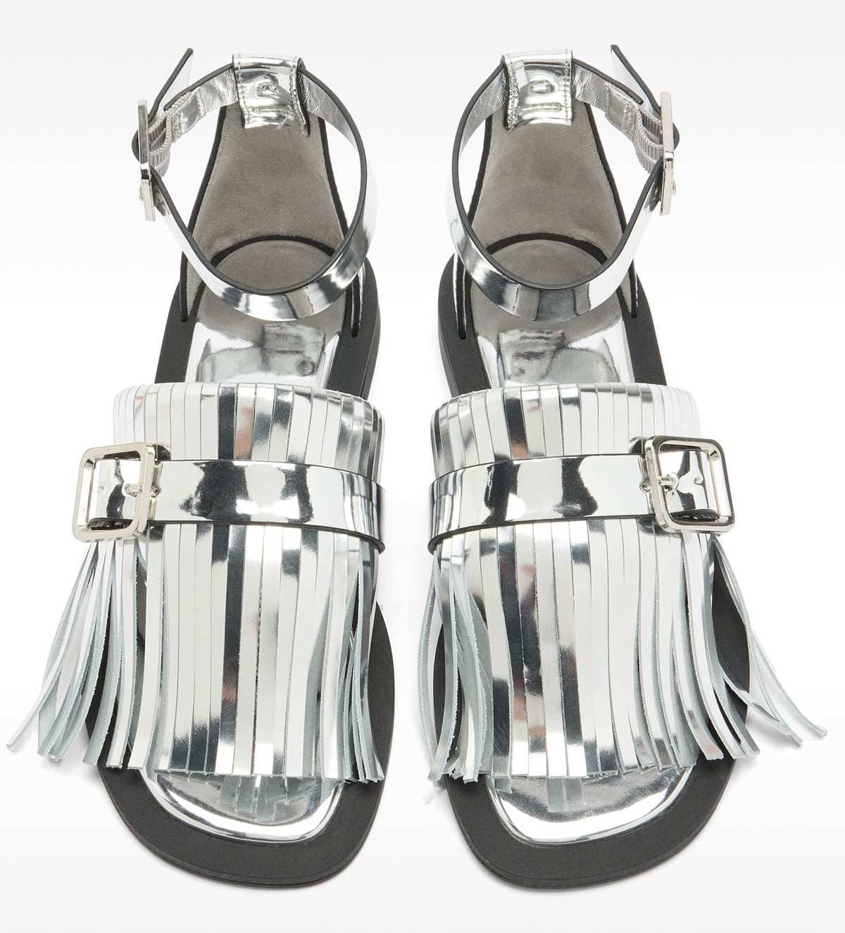 Sandalias con piel metalizadas de Parfois