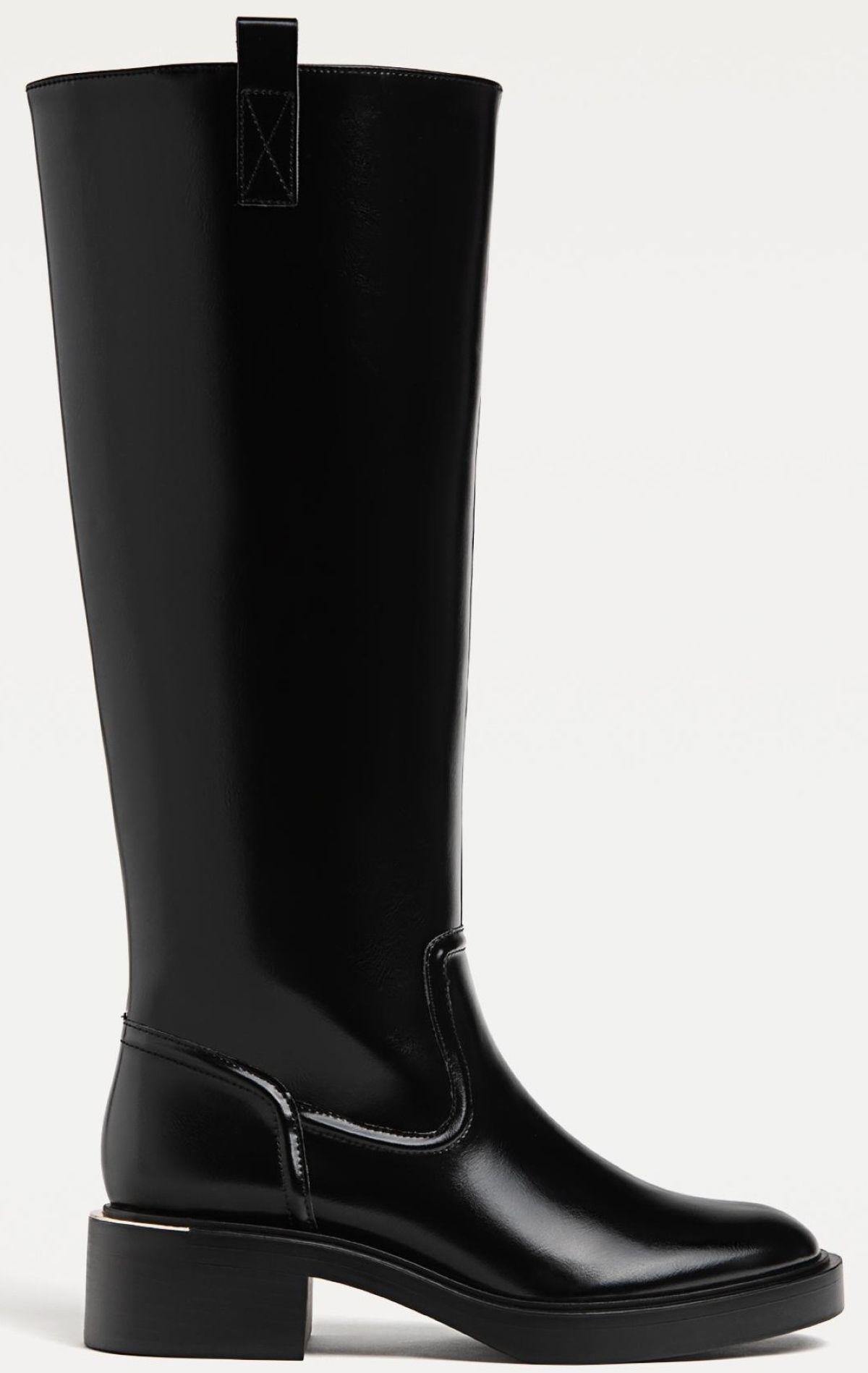 Botas planas de hípica de Stradivarius