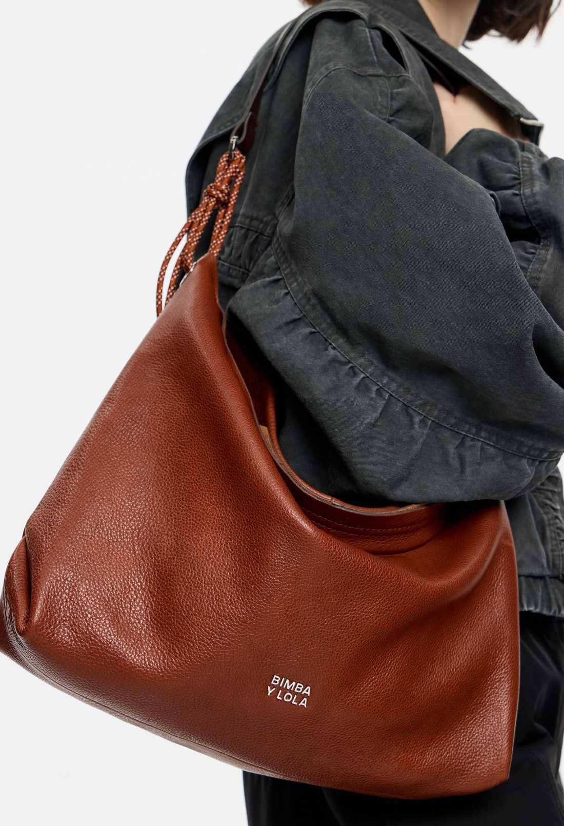 Bolso Paper grande piel castaña de Bimba y Lola