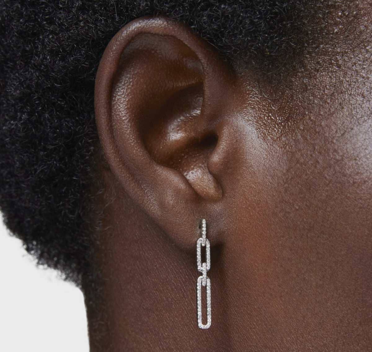 Pendientes largos ovales de oro blanco con diamantes Les Classiques de TOUS