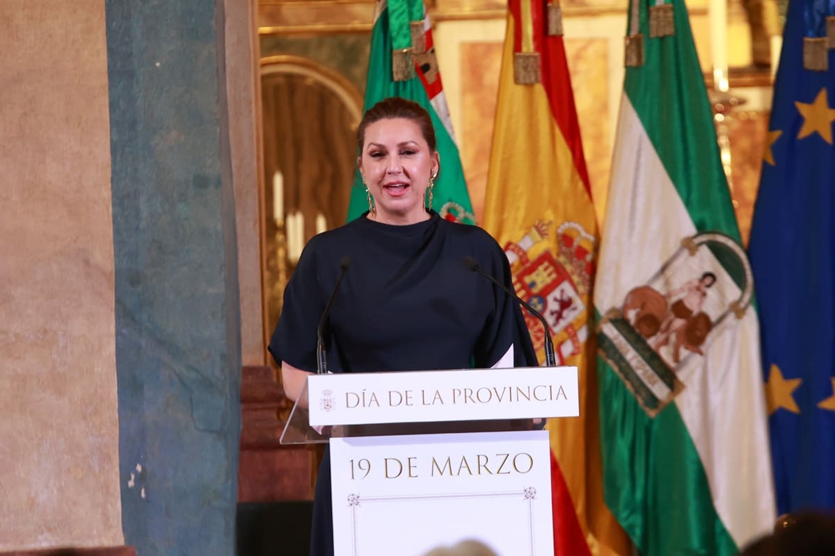 Niña Pastori se dirige al auditorio | Cristo García