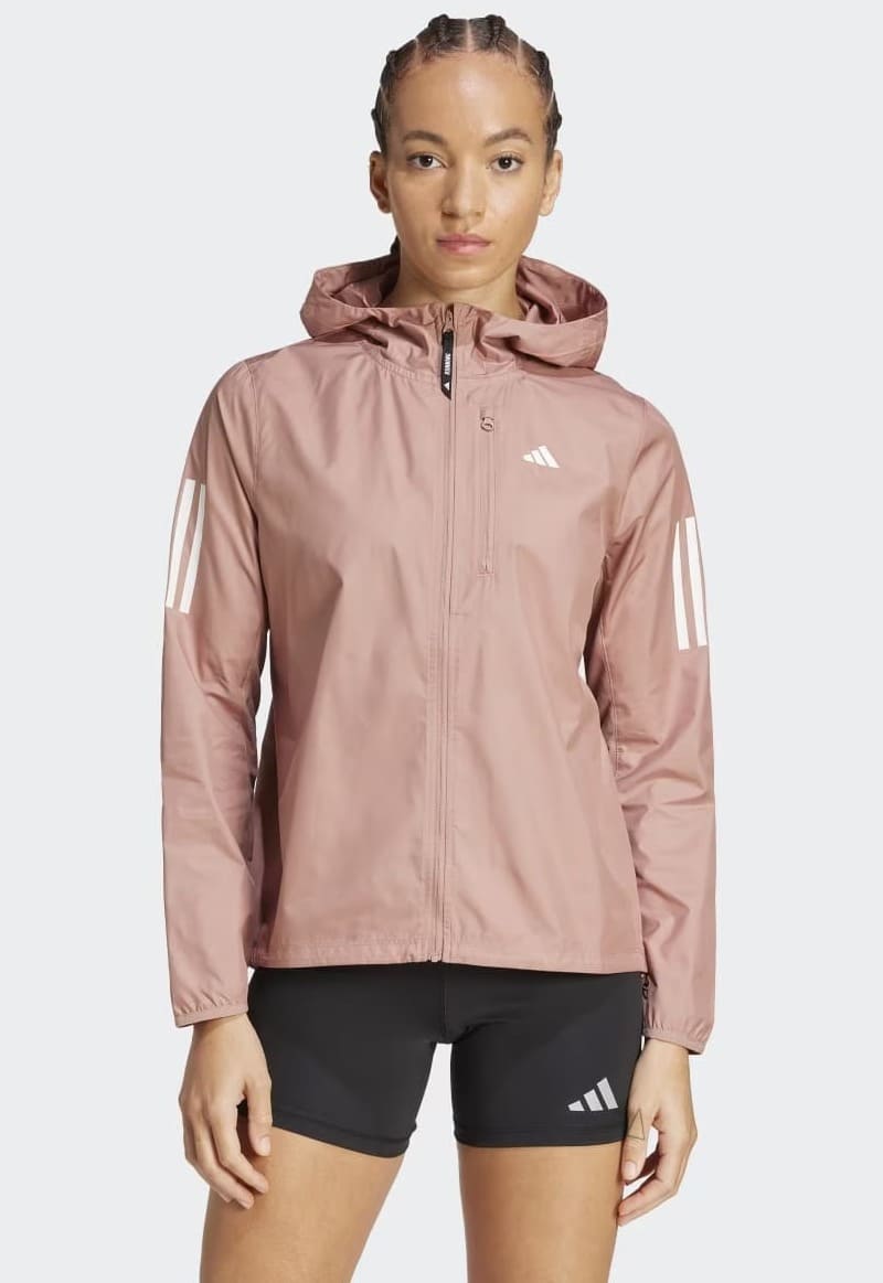 La chaqueta de mujer Own The Run en color rosa de Adidas en El Corte Inglés