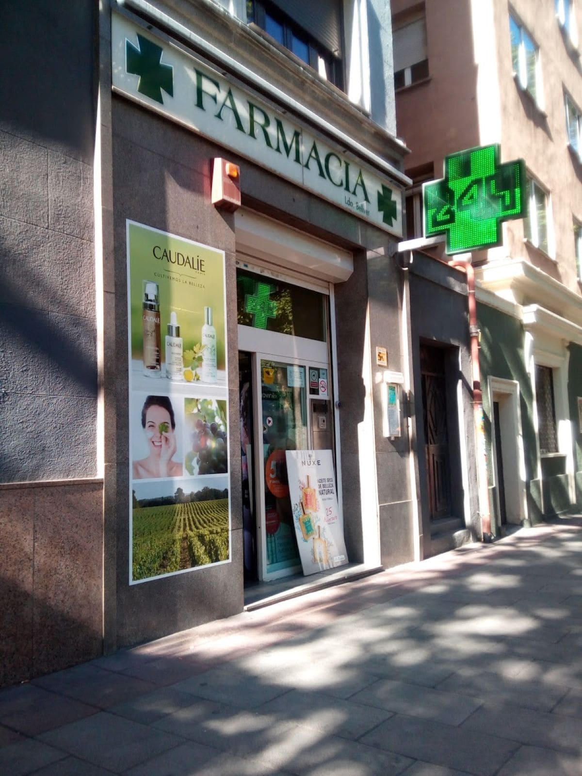 Farmacia 24 H Cea Bermúdez 15 en Madrid