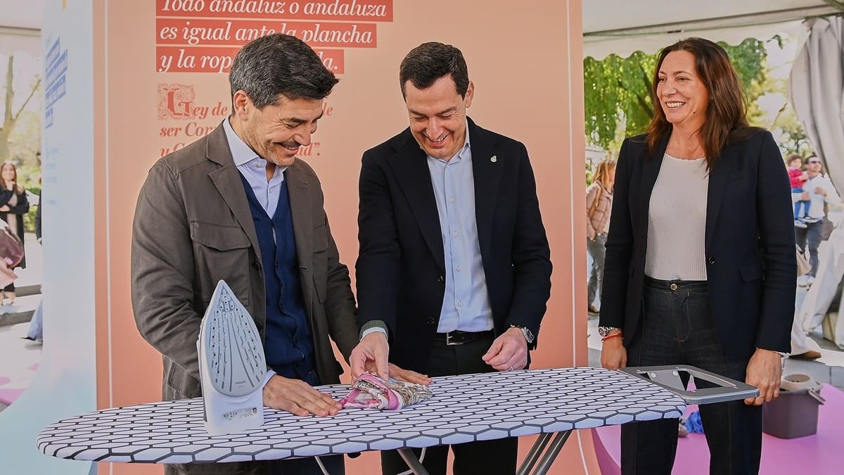 La campaña del Ejecutivo andaluz se divide en tres fases | Salvador López Medina