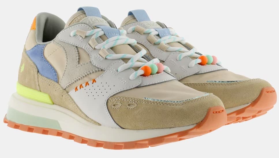 Las zapatillas deportivas de mujer de nylon con piezas de color y serraje y suela dentada de Victoria en El Corte Inglés