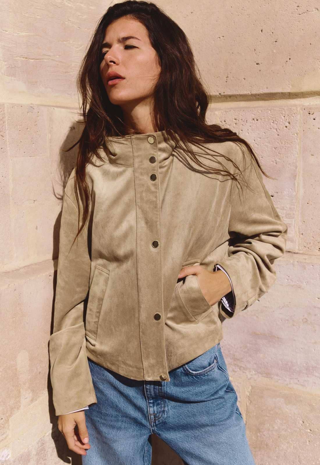 Cazadora efecto ante de Zara