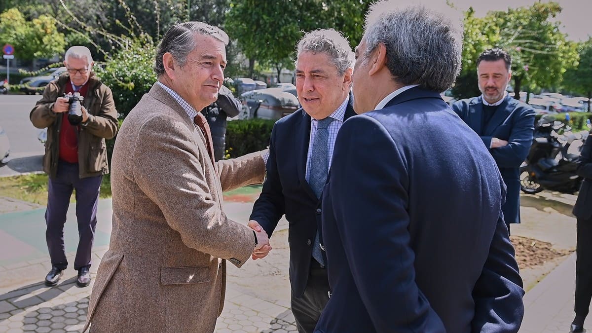 Sanz, a su llegada al acto organizado por la firma KMG | Salvador López Medina