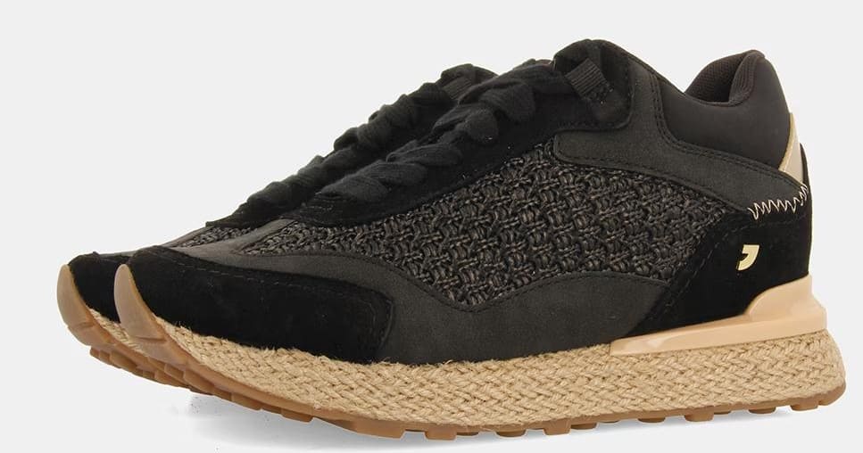 Sneakers estilo mediterráneo con cuña interna