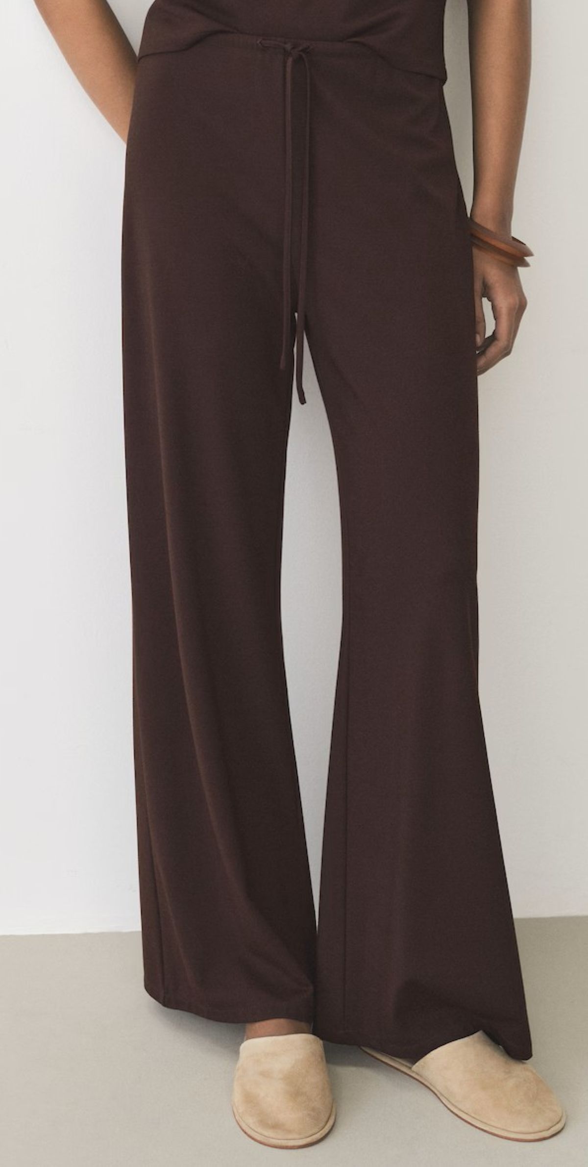 Pantalones wideleg de cintura elástica de Mango