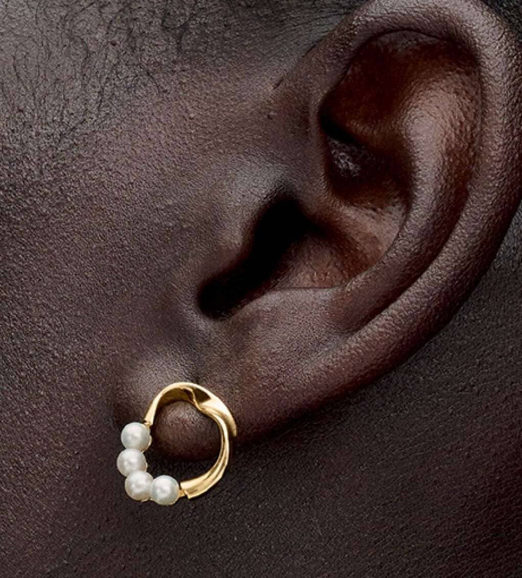 Pendientes de Botón Círculo Forma Orgánica y Perlas Cultivadas de Agua Dulce Tratadas de Pandora