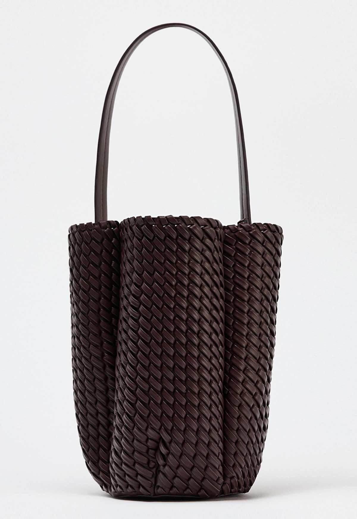 Saca efecto trenzado de Zara