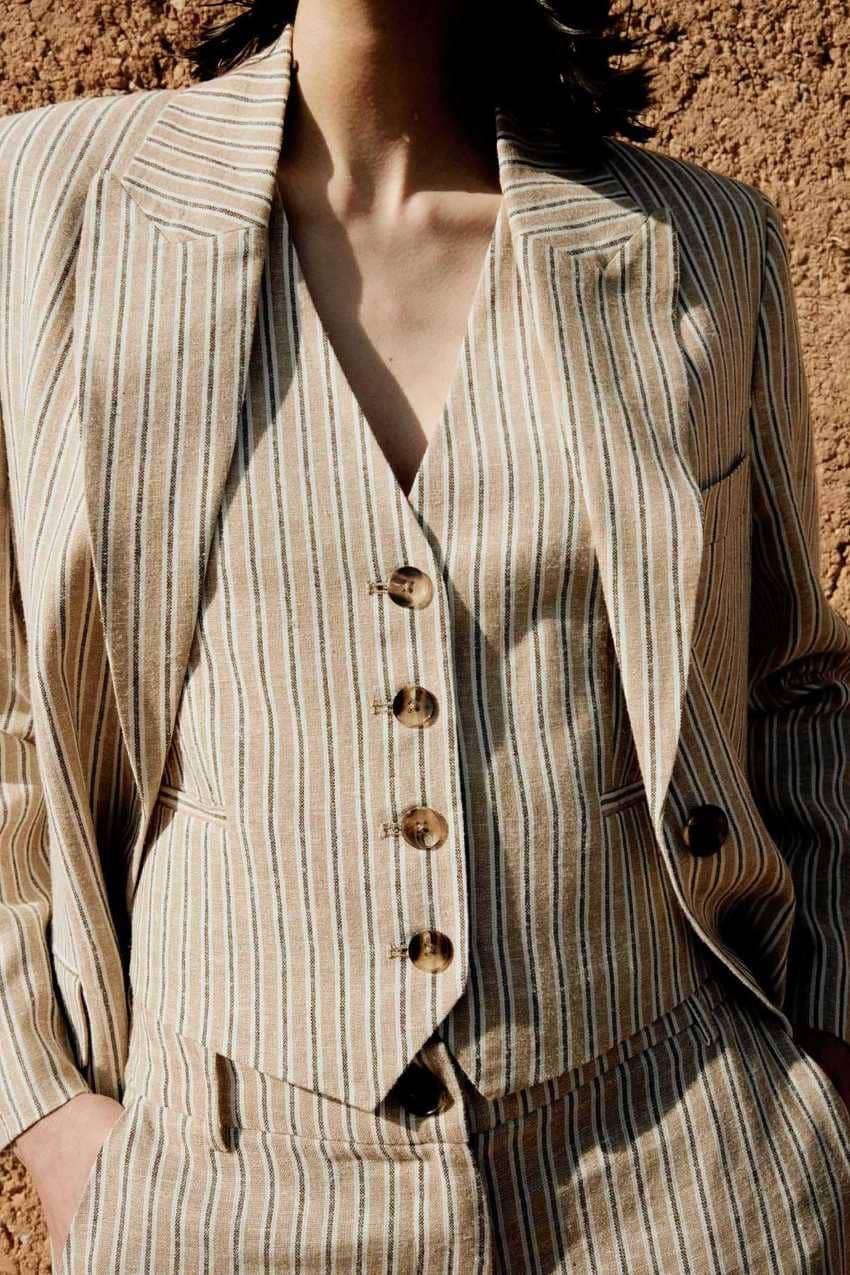 Chaleco lino rayas de Sfera