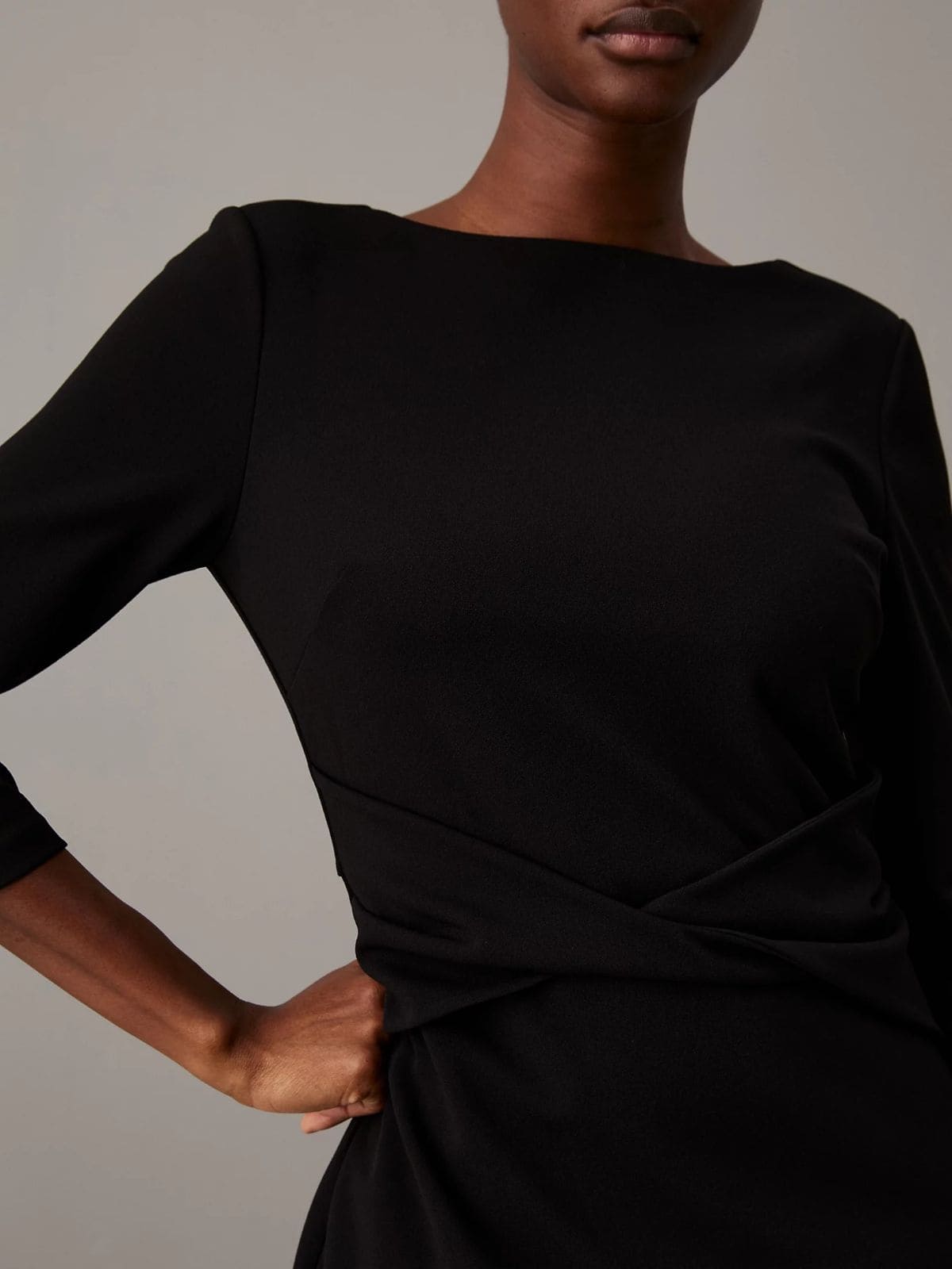 Vestido slim de neopreno con detalle de giro de Calvin Klein