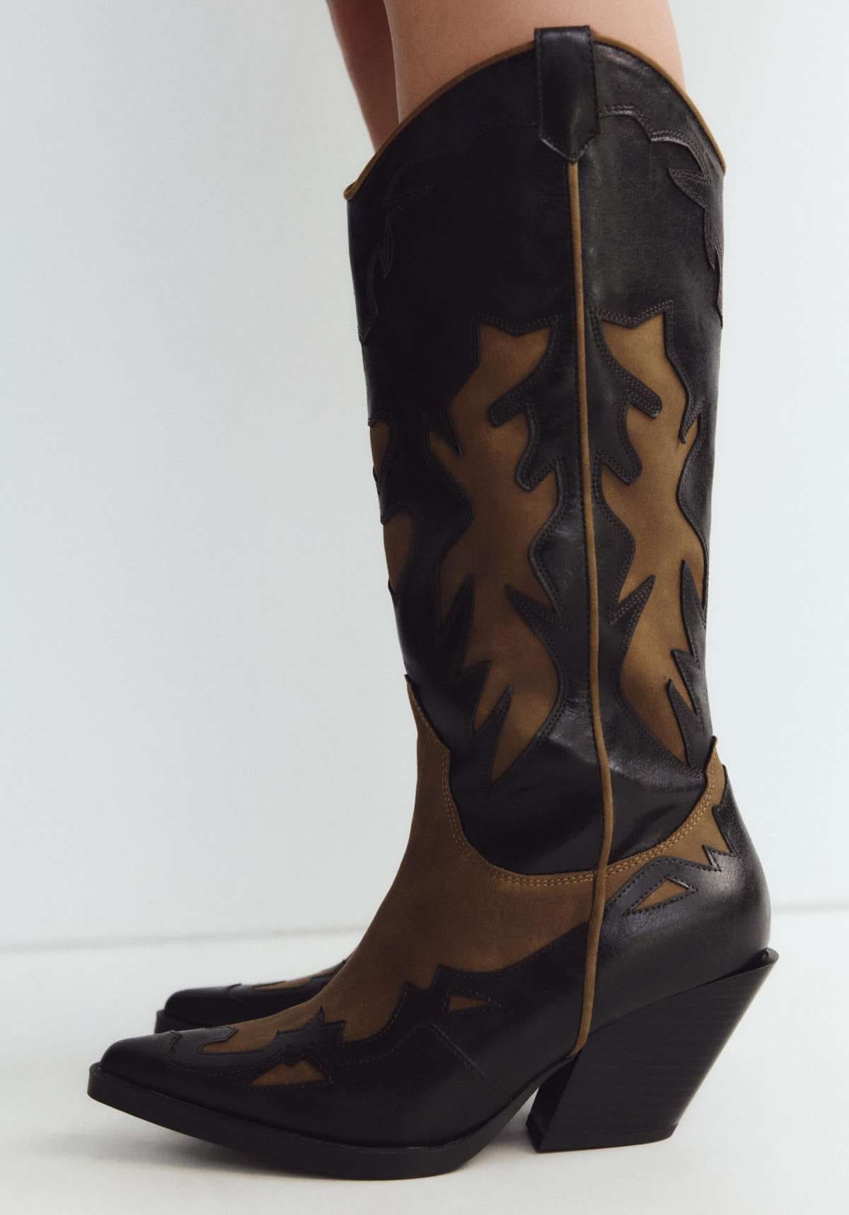 Bota cowboy combinada de Zara