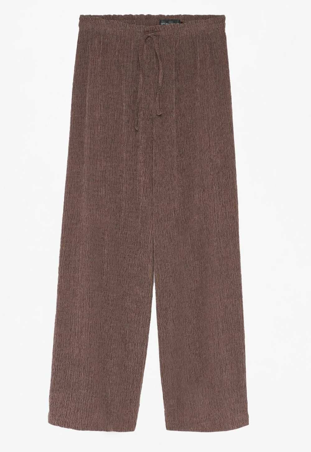 Pantalón textura de Lefties