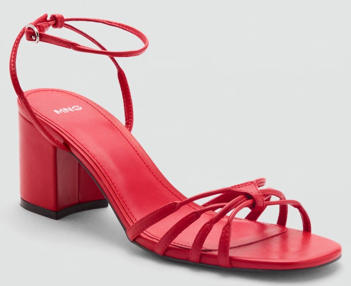 Sandalia tiras tacón de Mango