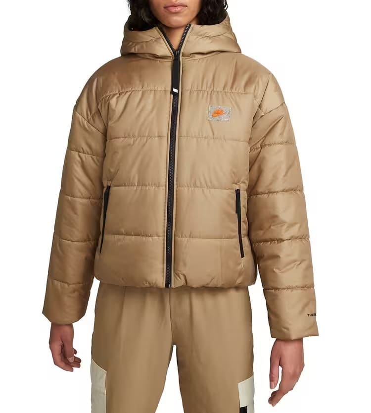 La chaqueta Therma-FIT Nike Sportswear para mujer color marrón en Decathlon