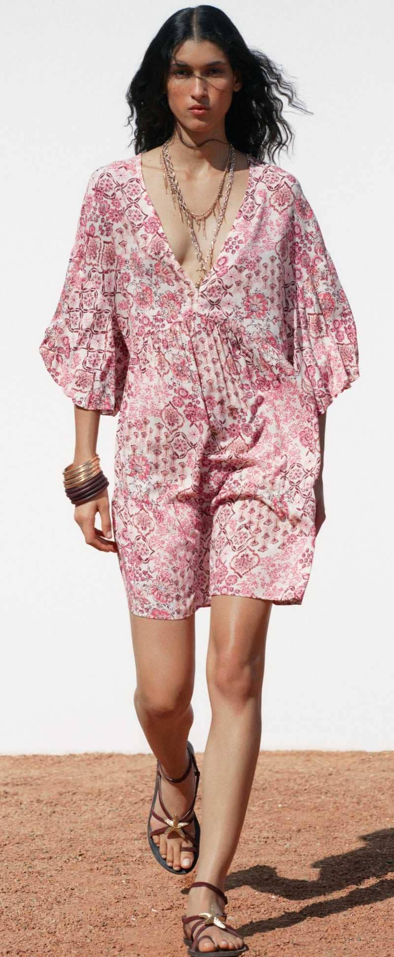 Vestido estampado manga bullonada de Zara