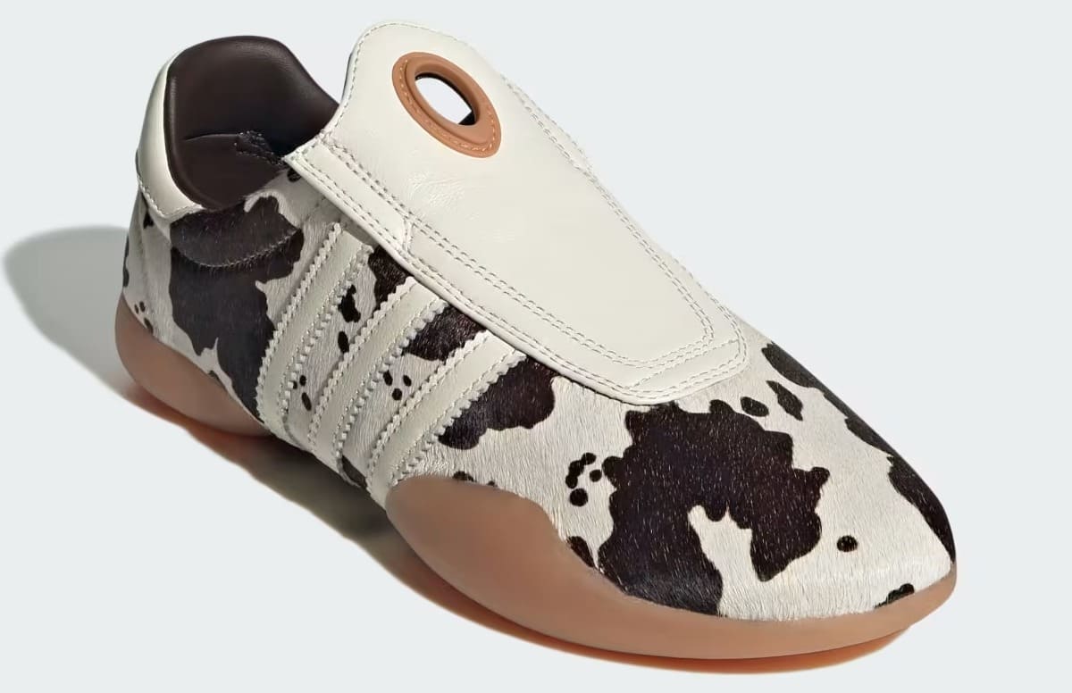 Las nuevas zapatillas con estampado de vaca Adidas Taekwondo Mei