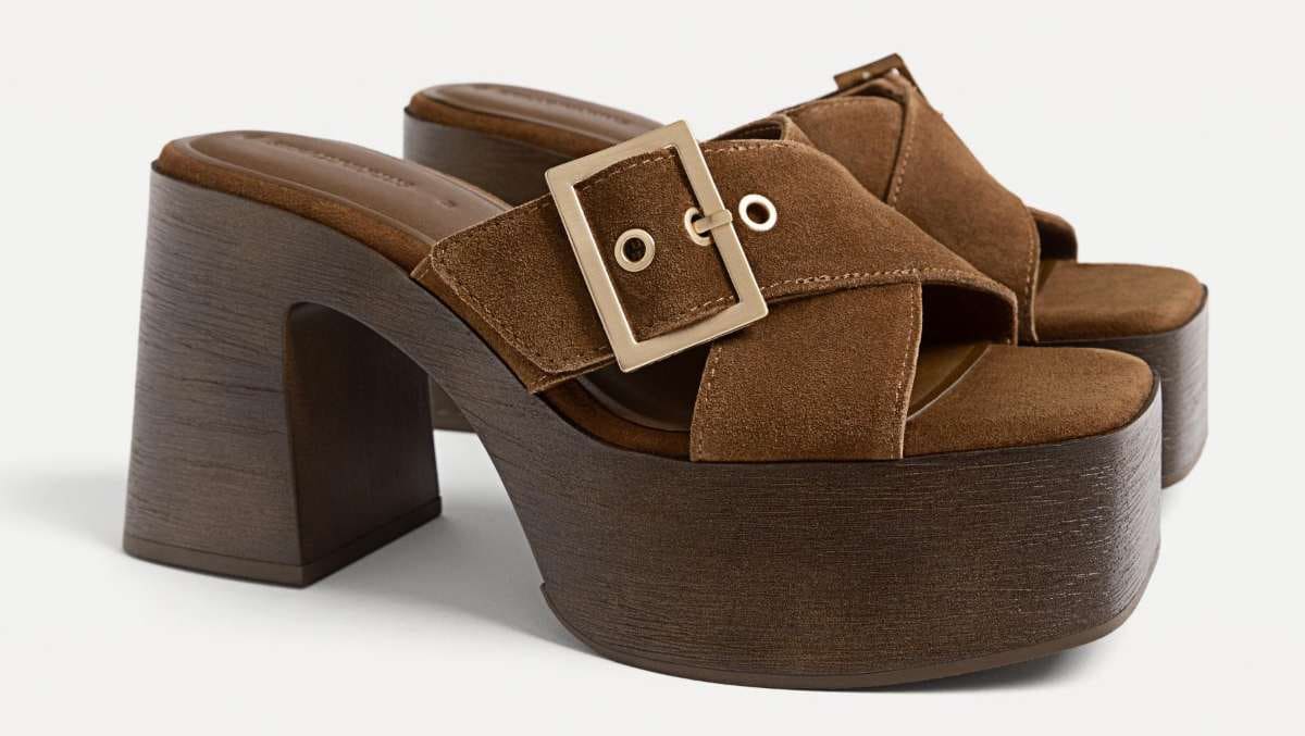 Sandalias piel tacón plataforma de Stradivarius