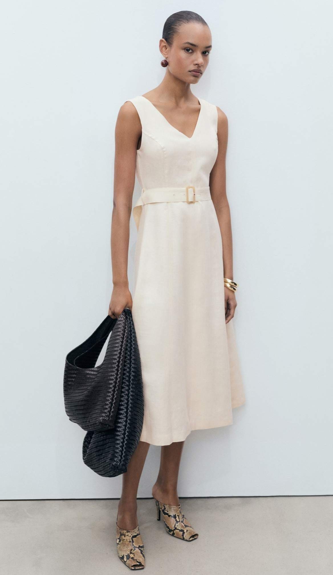 Vestido lino cinturón de Mango