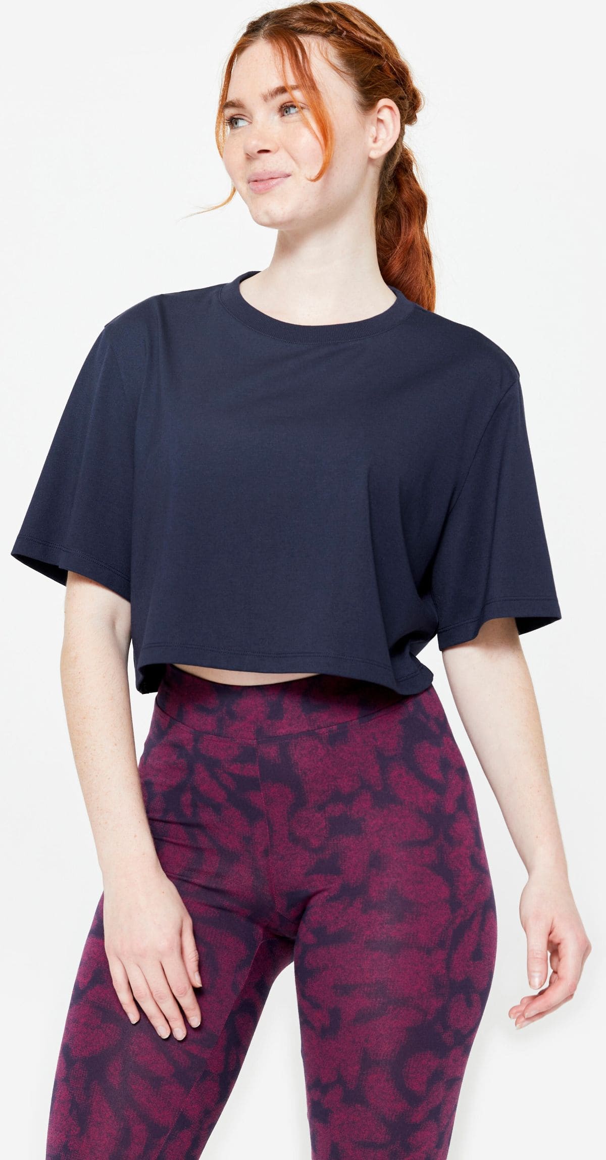 Camiseta crop top azul marino Domyos de Decathlon